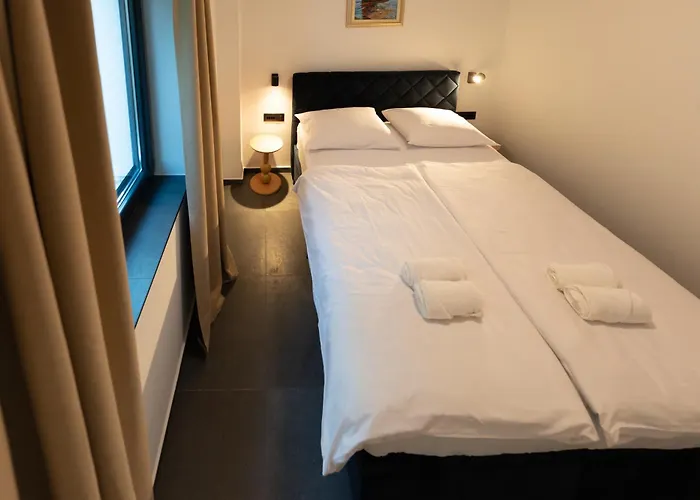 Tramontana Iz * Veli Iž